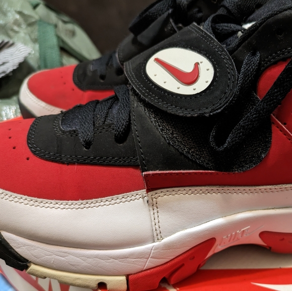 Nike air mission